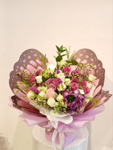 Butterfly bouquet, colors of the roses, upon reque...