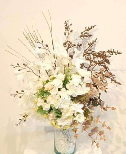 Artificial roses, transparent vase
