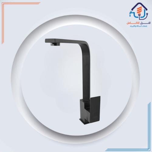 خلاط مطبخ اسود أرضى
