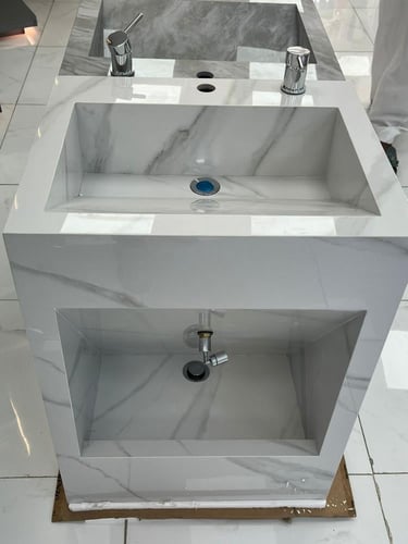 مغسله وضوء كبار السن حوض أبيض / رمادي بدون مرايا