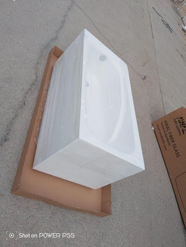 مغطس اكرالك روزويل صناعه بحريني مقاس 170*80 مقفل م...