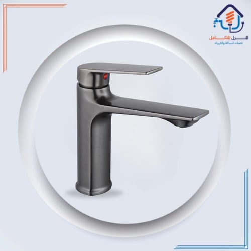 خلاط مغسلة وسط لون ذهبي مقاوم للصدأ