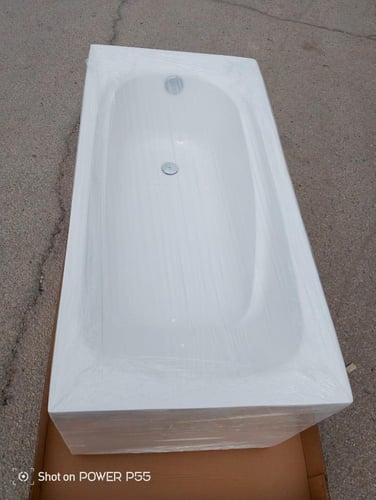 مغطس اكرالك داكوتا صناعه بحريني مقاس 180*90 مقفل م...