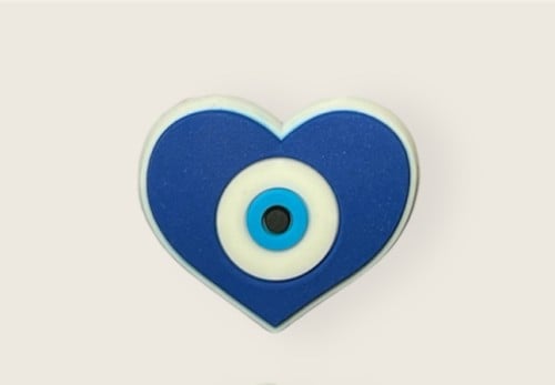 الـعـين الزرقـاء داخـل قـلـب