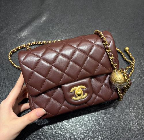 Chanel Flap Classic size 18cm