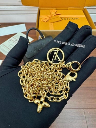 لويس فيتون Madeleine nano