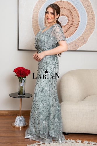 فستان سهره بقصه انثويه حيوي بشجيرات ساحره -لاريان...