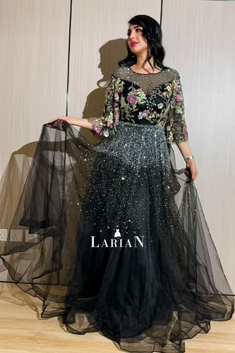فستان سهره اسود ممزوج بورود جذابه وفصوص متناثره -...