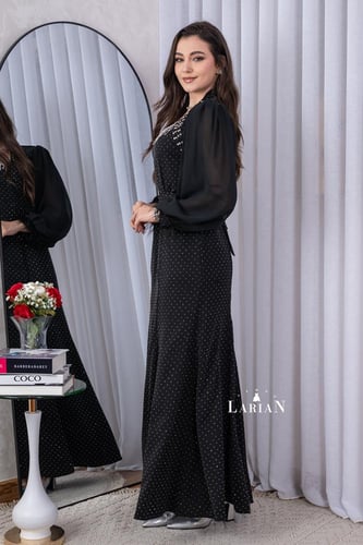 فستان اسود طويل فصوص واكسسوار علوي- لاريان ستور