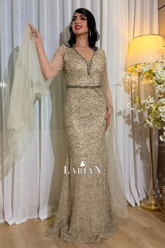 فستان سهره فخم يتميز بتطريز فاخر وفصوص براقه - لار...