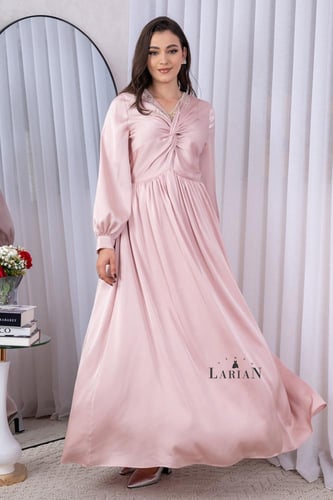 فستان لحمي سادة طويل بعقدة امامية - لاريان ستور