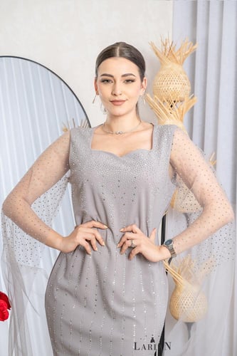 فستان رصاصي بفصوص مع اكمام تل طويل - لاريان ستور