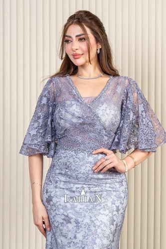 فستان سهره كحلي ذات شجيرات هادئه بقصه راقيه-لاريان...