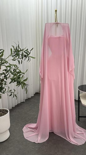 فستان باربي مع شيفون وردي