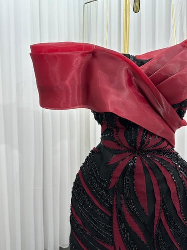 فساتين كلفه مطرز مبطن