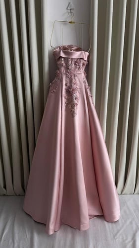 فساتين ميكادو