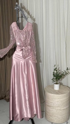 فساتين خرز ولول وترتر