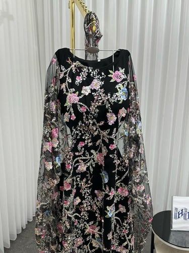 فستان ناعم شك