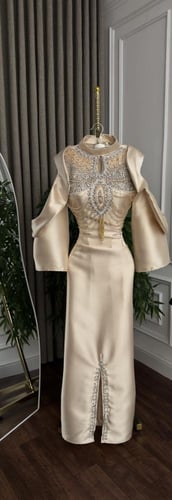 فستان ميكادو