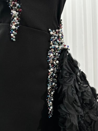 فساتين باربي ورد