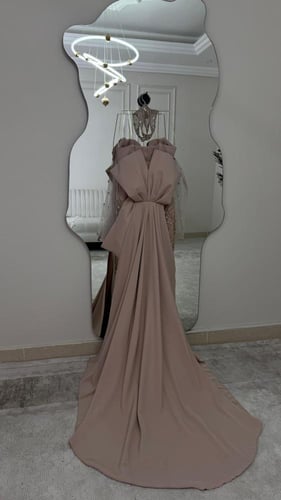 فستان باربي