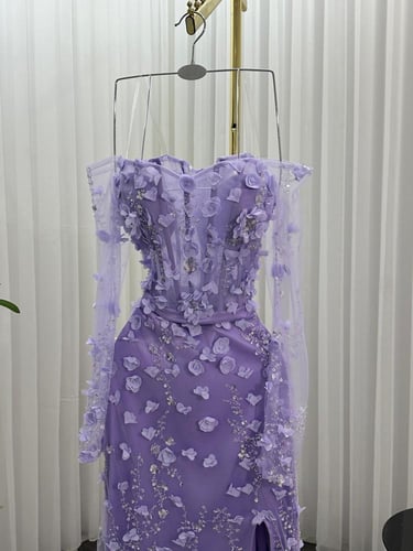 فستان تل مطرز و مورد