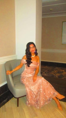 فساتين تفته مع كلفه سهره