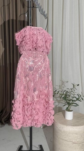 فستان ورد بنك