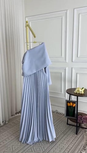 فستان حوامل سماوي