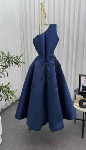 فساتين ميكادو