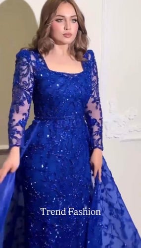 فستان كحلي شك