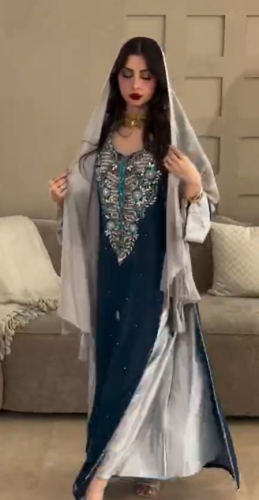 فستان تطريز يدوي