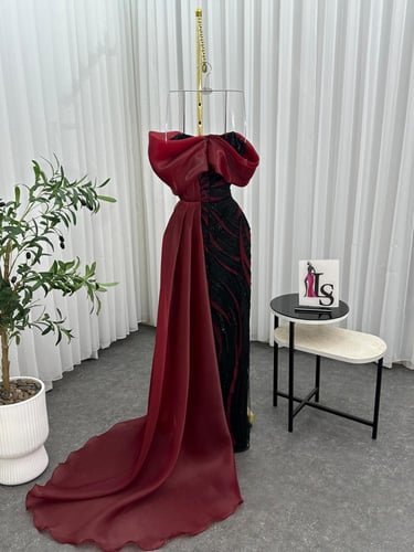 فساتين كلفه مطرز مبطن