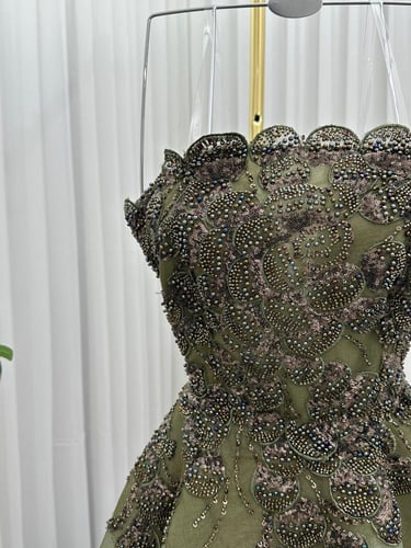 فساتين جزار تطريز خرز