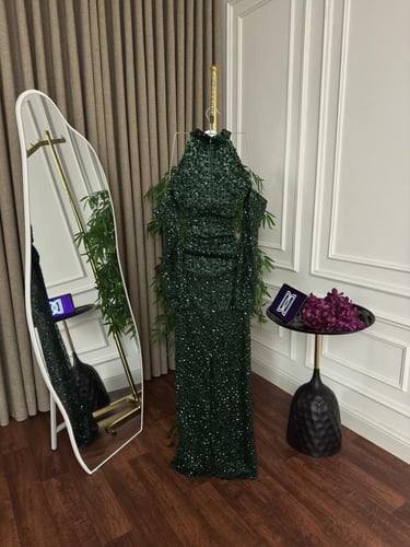 فستان سهرة خرز وترتر