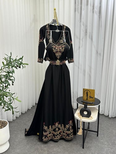 فساتين باربي