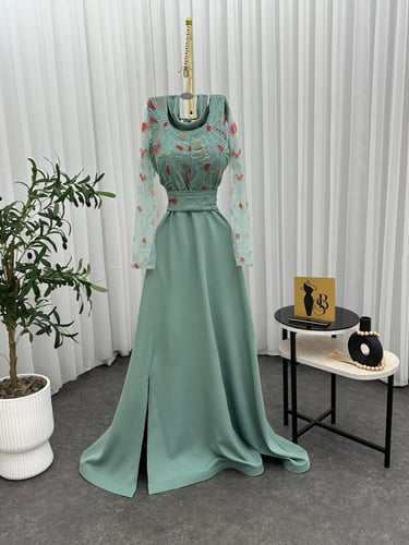 فساتين باربي تطريز يدوي راقي