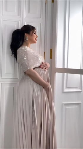 فستان ناعم للحوامل