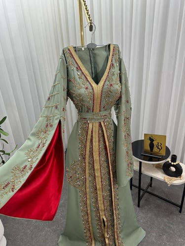 فستان باربي