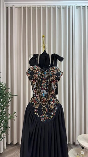 فستان باربي