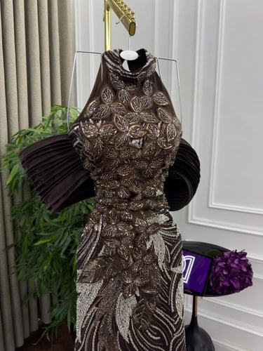 فساتين كلفه تطريز خرز وذيل باربي