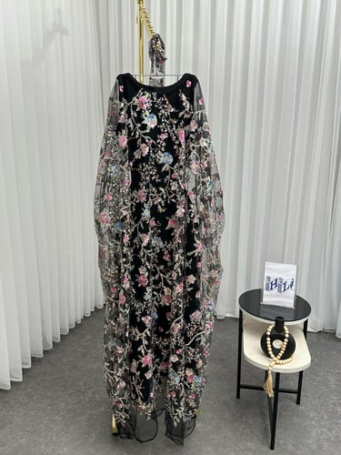 فستان ناعم شك