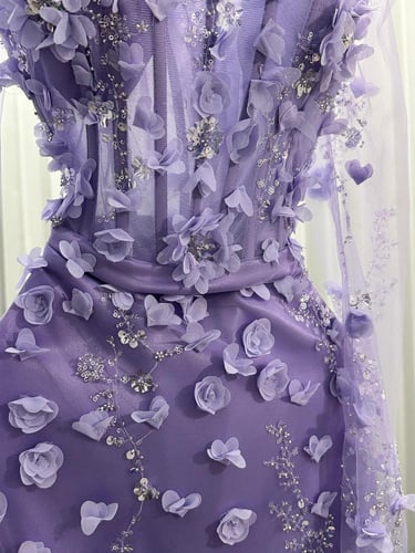 فستان تل مطرز و مورد