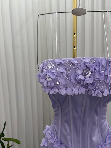 فساتين تل مطرز ومورد موف