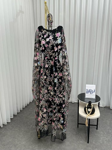 فستان ناعم شك