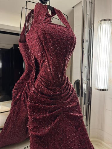 فستان دانتيل سهره بتطريز خرز