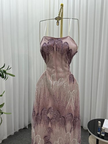 فستان تُل سهرة مطرز خرز وترتر