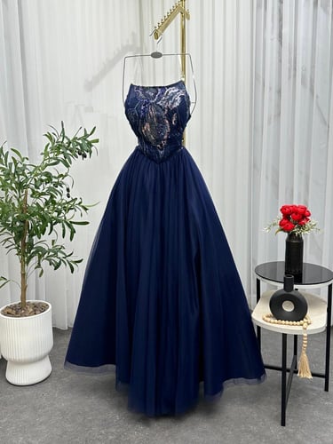 فساتين تل تايواني