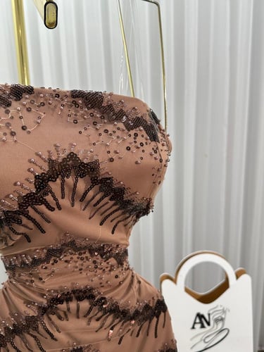 فستان تل تطريز خرز