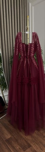 فستان عودي ام العروس